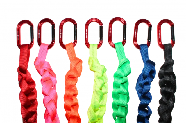 RNR Non Locking Carabiner & 20′ Webbing Combo